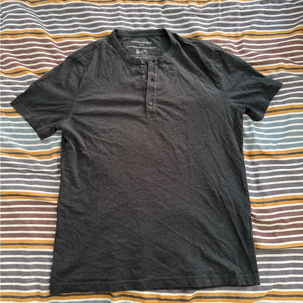 Banana Republic Gray Henley Shirt